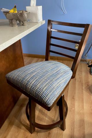 Napoli Swivel Stool w/ Vivian Base
